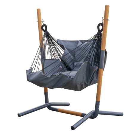 Chaise longue nera con supporto extra largo in bambù e metallo. Set completo di cuscini