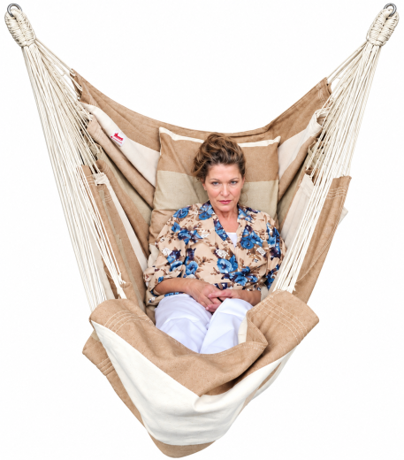 Lettino da relax Stripes All Nature con 2 strati di tessuto di cotone biologico nei suoi colori naturali originali.